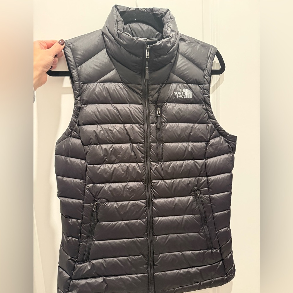 The North Face Women's Black Packable Down Vest